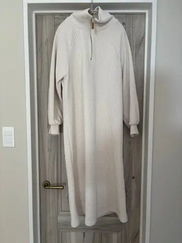 Birthday Bash 코듀로이 하프 지퍼 원피스