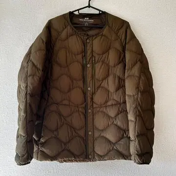 UNIQLO 화이트 마운티니어링 울트라 라이트 다운 XL 카키