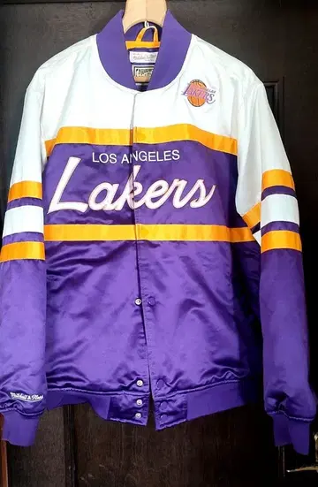 Mitchell & Ness Los Angeles Lakes 바시티 자켓