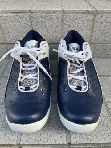 OAKLEY 오클리 남성용 스니커즈 화이트 네이비