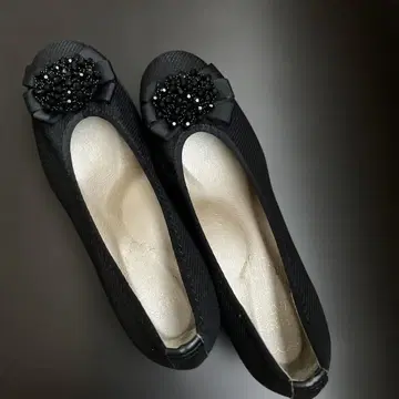 블랙 비쥬 웨지솔 슈즈