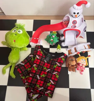 그린치 홀리데이 세트