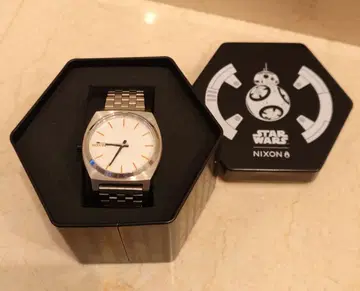 NIXON STAR WARS BB-8 모델 시계