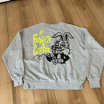 GYDA 제이 FANCY COFFEE BUNNY 맨투맨 상의