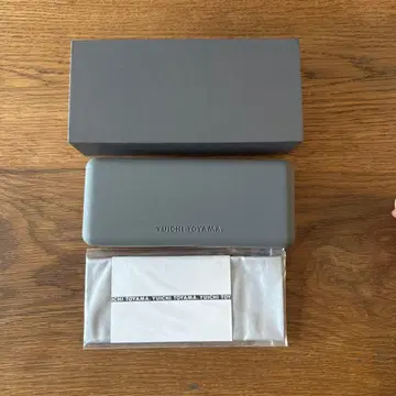 [ 새상품 ] YUICHI TOYAMA 안경 케이스 그레이