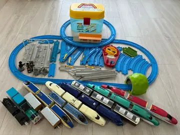 프라레일 차량 세트와 레일