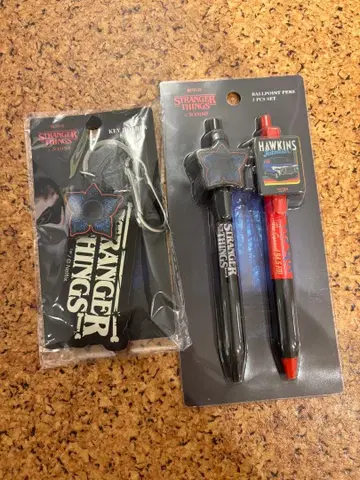 Stranger Things 키링 펜 세트