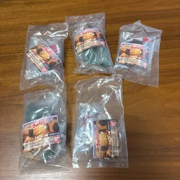 HG 시리즈 돌아온 울트라맨 석양에 죽다 편 반다이 피규어