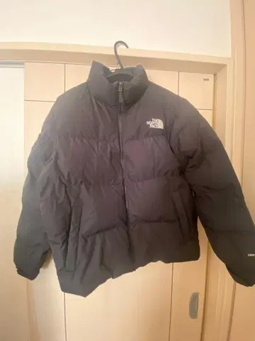 The North Face 블랙 다운 자켓