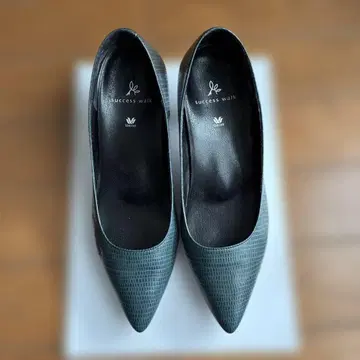 SUCCESS walk 블루 펌프스