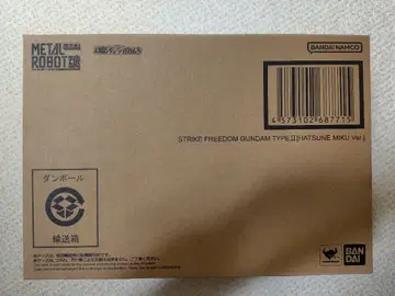ROBOT 혼 스트라이크 프리덤 하츠네 미쿠 건담