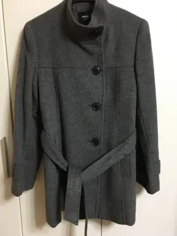 캐시미어 혼방 스탠드 카라 하프 코트