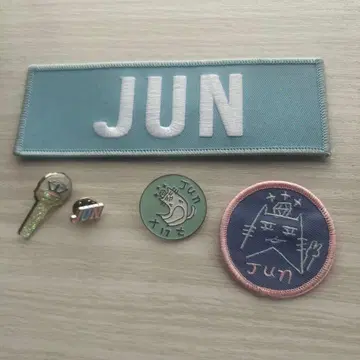 세븐틴 SEVENTEEN 준 와펜 배지 핀 배지