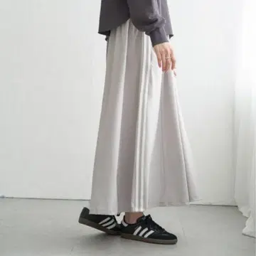 라이트 그레이 플레어 스커트 롱 기장