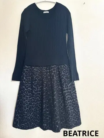 베아트리스 니트 절개 원피스 M 레오파드 무늬 네이비
