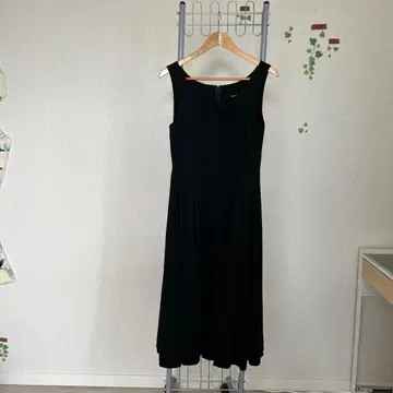 KENSHO ABE 블랙 슬리브리스 롱 원피스