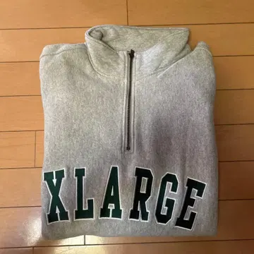 XLARGE champion 콜라보 하프 지퍼