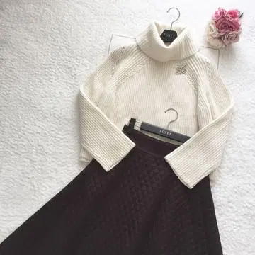 폭시 퀼팅 브라운 스커트