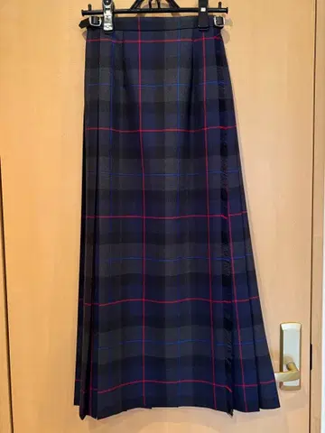 새상품급 오닐 오브 더블린 O'NEIL OF DUBLIN 롱 스커트