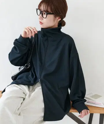 새상품! [ Discoat ] 트랙 저지 블랙