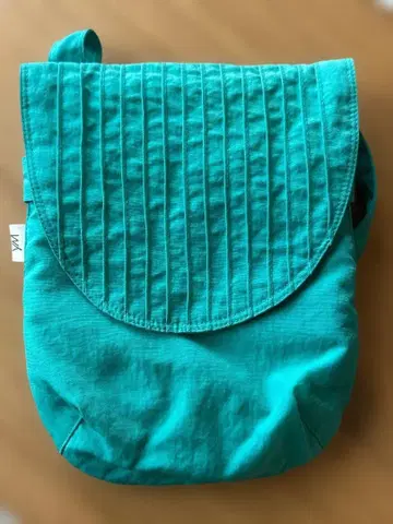 [ YACCOMARICARD ] 라이트 그린 텍스타일 백 거의 새상품