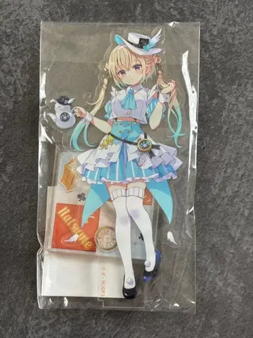 주문은 토끼입니까? 나츠메 아크릴 스탠드 원더랜드의 앨리스