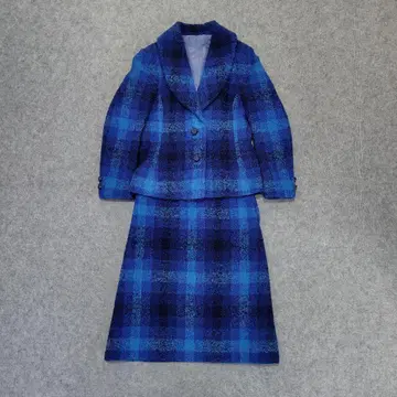 자켓과 스커트 세트