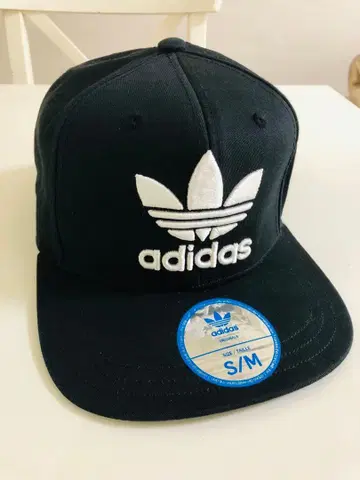 adidas 블랙 캡 S/M 스냅백