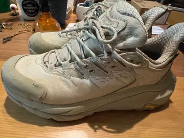 호카오네오네 트레킹 슈즈 베이지 Vibram 밑창