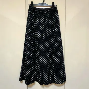 인터플래닛 도트 롱 블랙 스커트