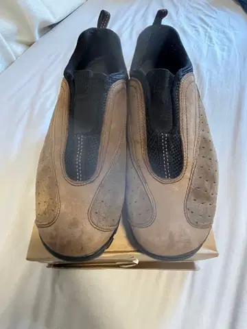 00s red head 스웨이드 모카 신발