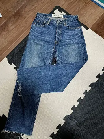 더 신존 더신존 인디고 스트레이트 데님