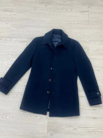 토네이도 마트 코트 네이비