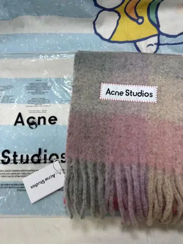 가을/겨울 필수! 심플 고급스러움 울 머플러 그라데이션 머플러 미사용품