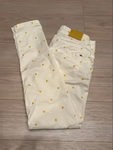 FLYGIRL 플라이걸 별 모양 자수 팬츠