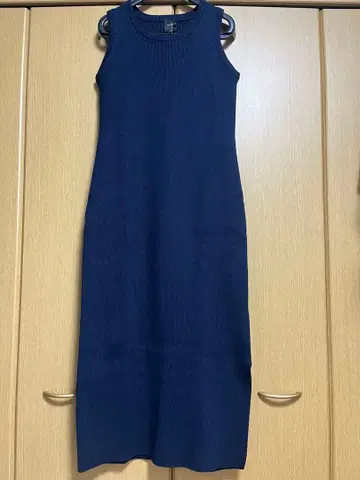 Spick&Span 네이비 슬릿 니트 원피스 미사용 새상품