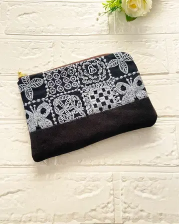 mofu house forest tile 지퍼 파우치