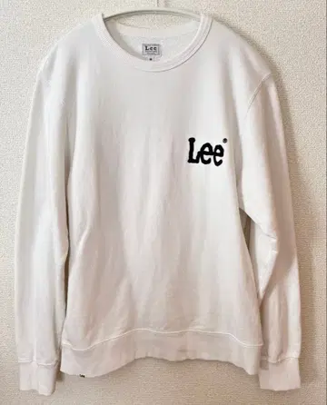 리 화이트 크루넥 맨투맨