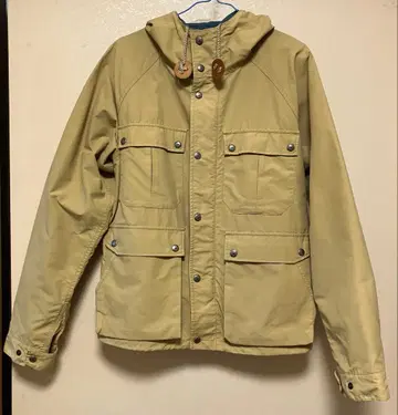 마운틴 파카 셰라 디자인