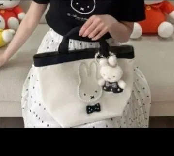 미피 토트백 펄 리본 화이트 미사용