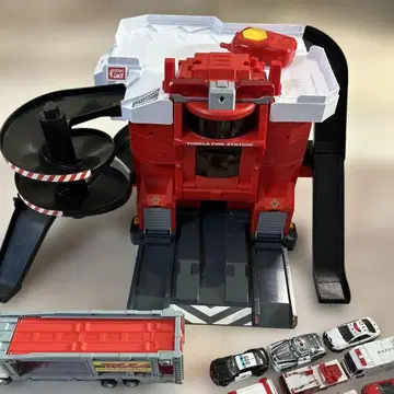 토미카 변형 파이어 스테이션 기타 토미카 포함