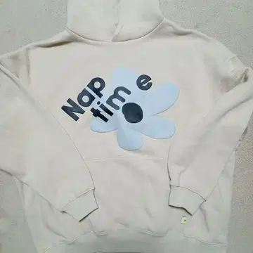 냅타임 naptime. Nissy 니시지마 타카히로 후드티 베이지