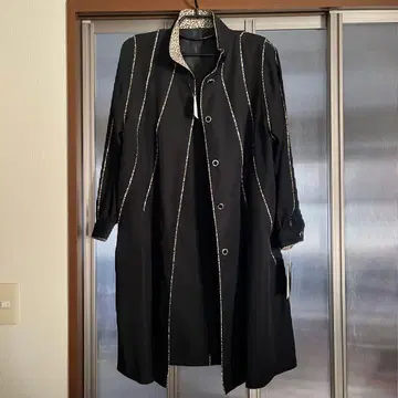 [ 미사용 ] 스트라이프 장식 롱 코트 레오파드 블랙