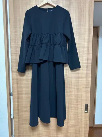 SONO 프릴 네이비 원피스