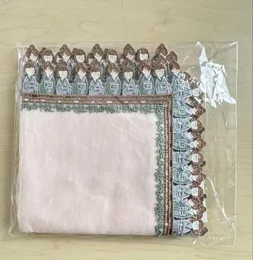 기모노 야마토 긴자와 레이스 손수건 핑크