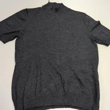 McDavid 그레이 반팔 니트