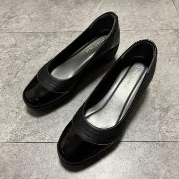 새상품급 hills avenue 웨이브 밑창 펌프스 22.5cm 무료배송