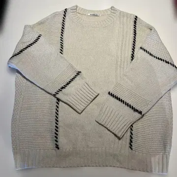 스콧 클럽 SCOT CLUB 크림색 니트 스웨터 긴팔