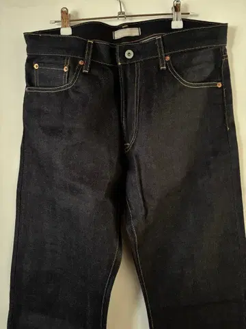 유니클로 셀비지 레귤러 핏 청바지 w32(82cm) 빨간 귀