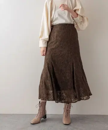 [ 미사용 새상품 ] 꽃 벨로아 레이스 머메이드 스커트 S 사이즈 브라운